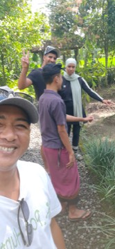 Wayan with friends 3