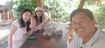 Wayan with friends 5